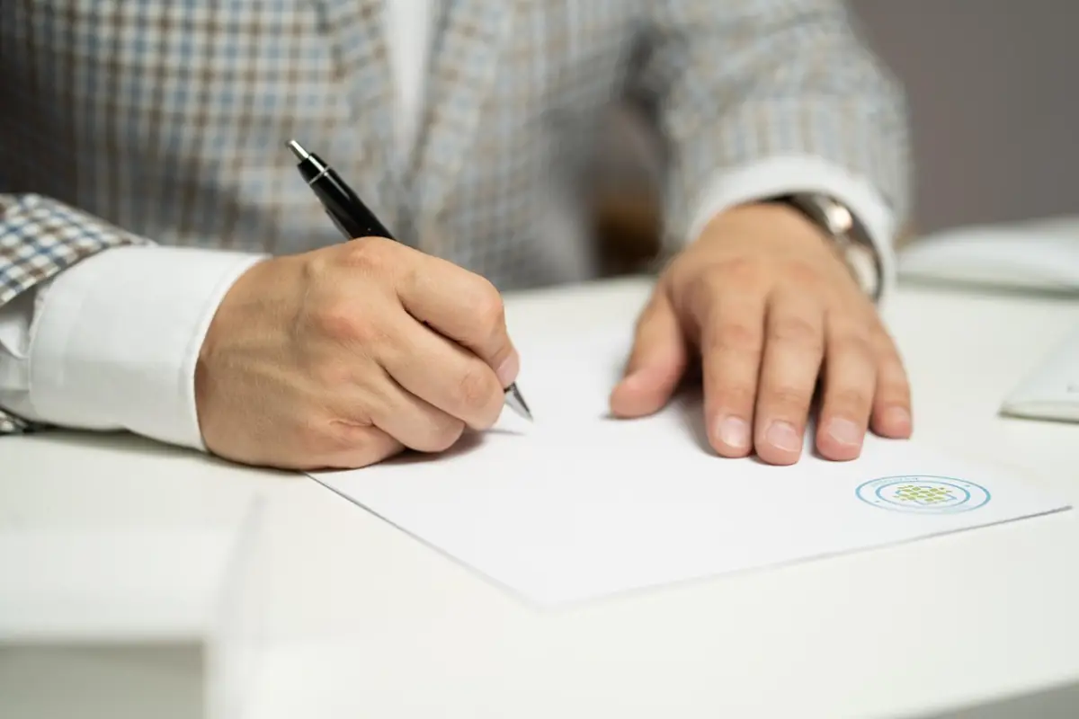 IT-Service-Vertrag mit SLA — Vertragsunterlagen für IT-Lieferantenmanagement