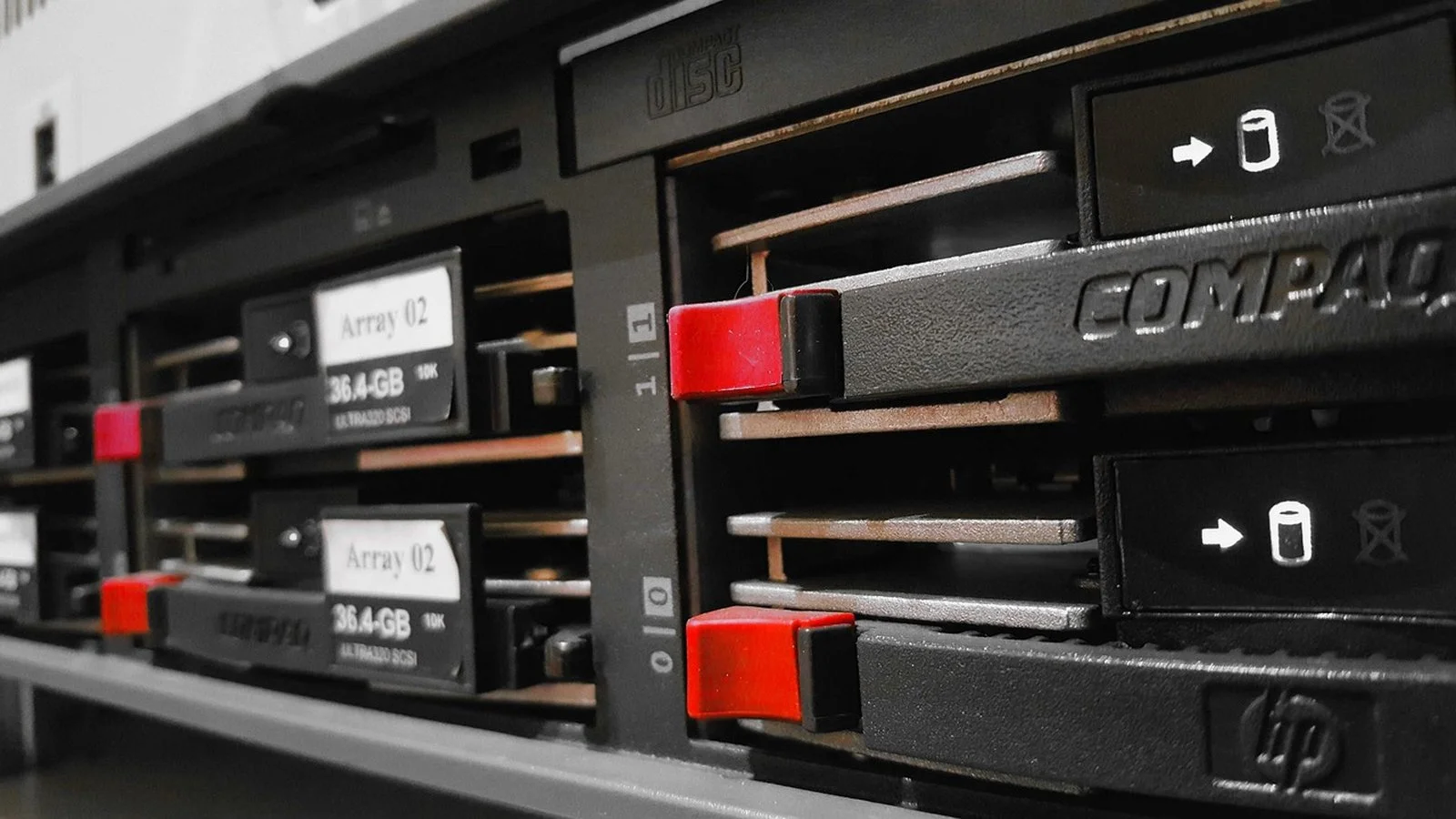 Server für kleine Unternehmen: NAS, klassischer Server oder Cloud?