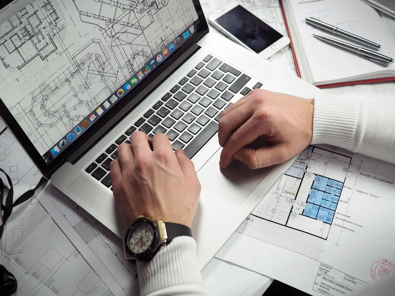 Ist in Office 365 auch Windows enthalten? Lizenz-Guide 2026