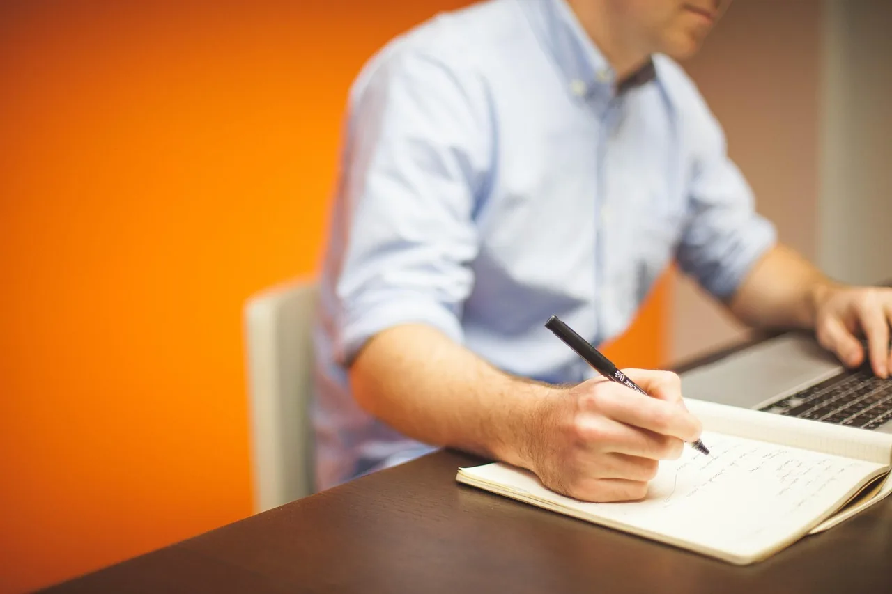 Outlook-Signaturen zentral verwalten: einheitliche E-Mail-Signaturen mit Microsoft 365
