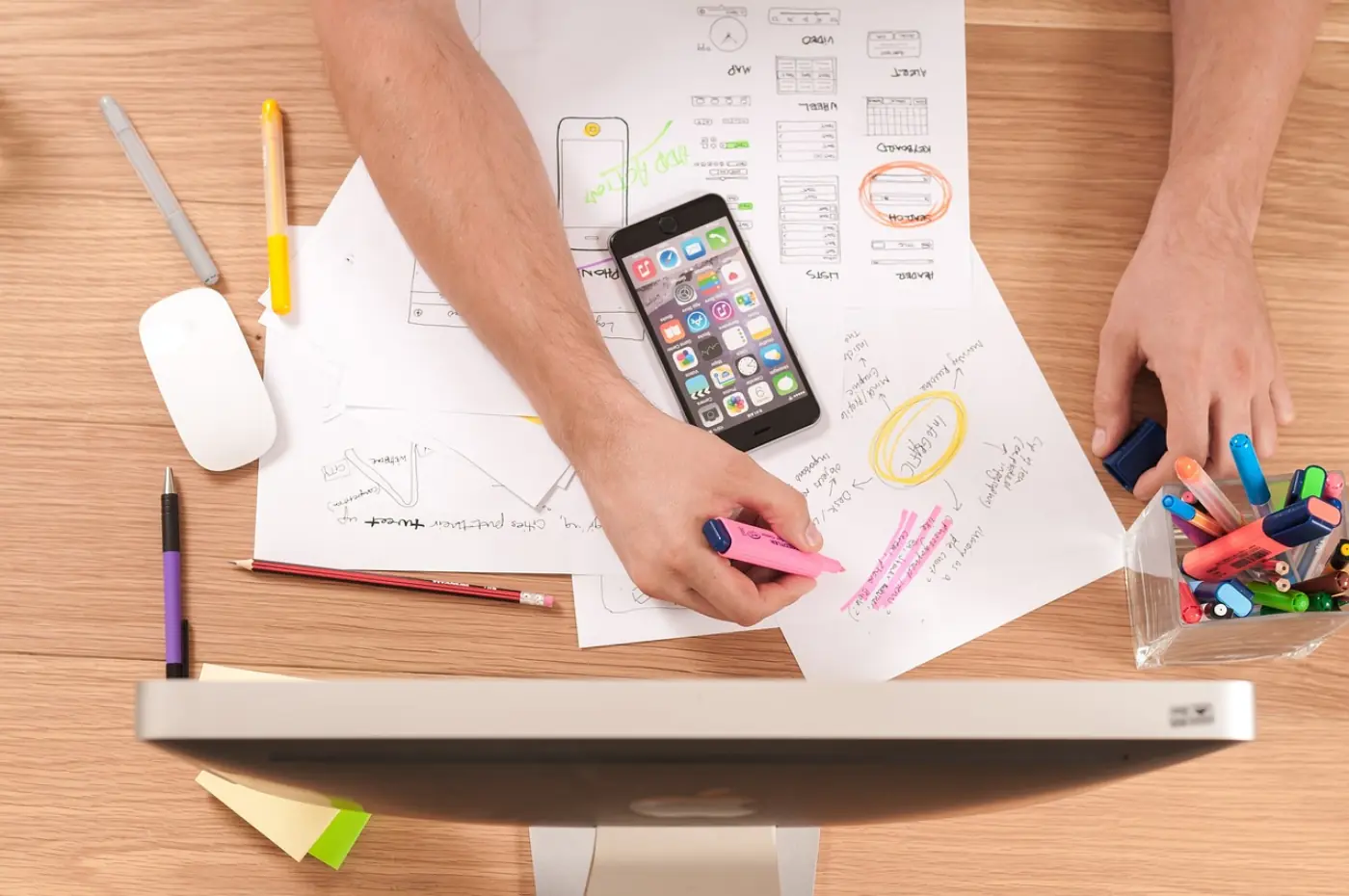 UX-Wireframes auf Papier — Prototyping mit Skizzen und Mobile-Layouts