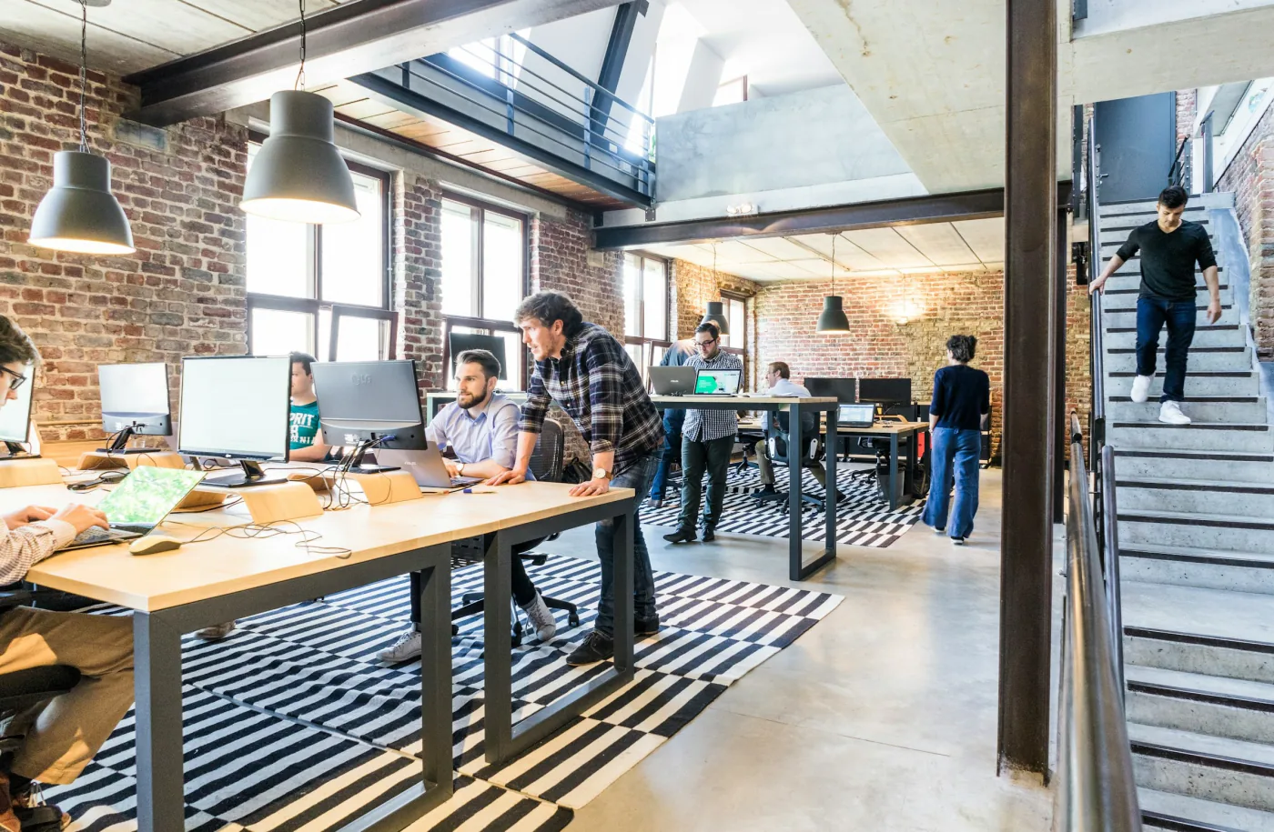 Das IT Systemhaus für Deutschland aus Hamburg Wir gestalten implementieren und betreuen maßgeschneiderte IT Lösungen die Ihr Unternehmen voranbringen