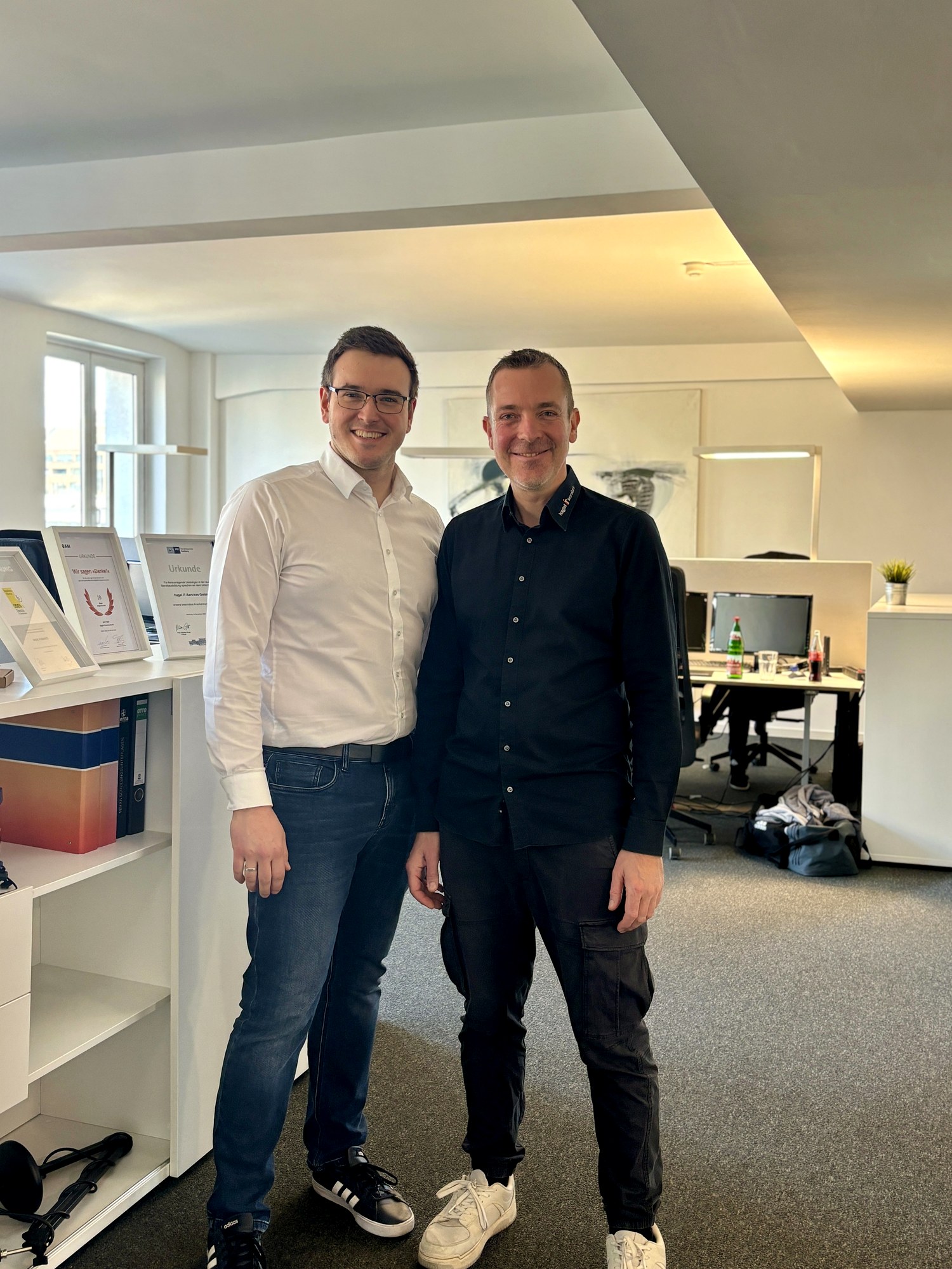 Philip Kraatz und Jens Hagel — Geschäftsführung hagel IT-Services 2025